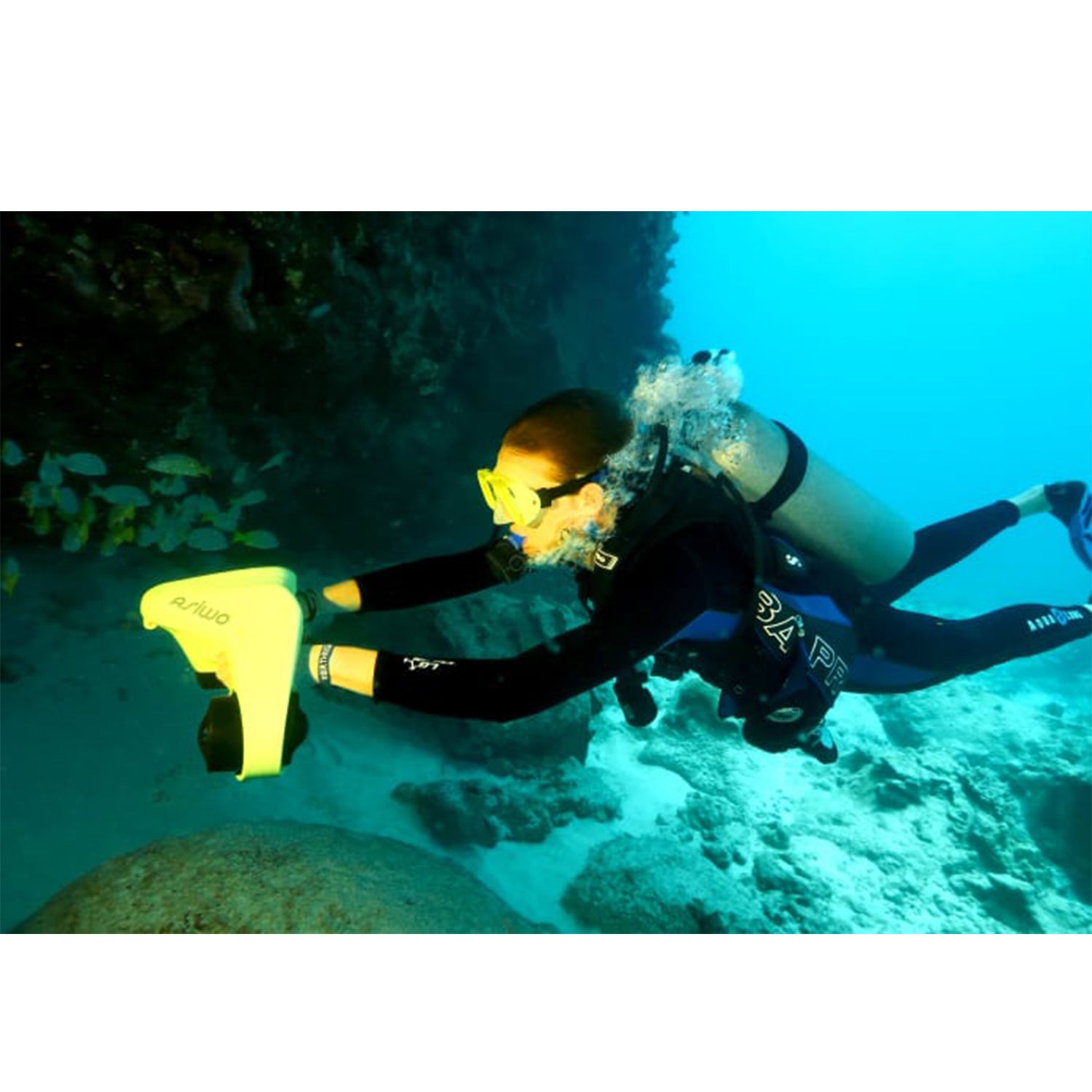 electric sea scooter, handheld propeller, best seas scooter